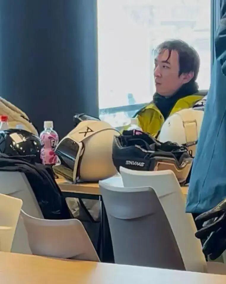 俄柬菲免签了，明星们却扎堆北海道