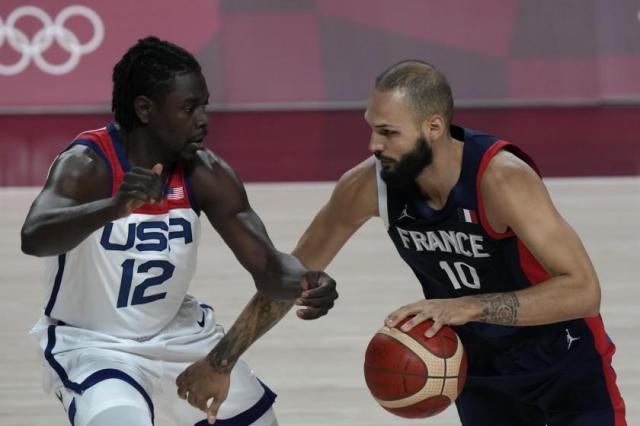 开云体育app-霍勒迪不用再羡慕妻子，他拿到了家庭的第三块金牌